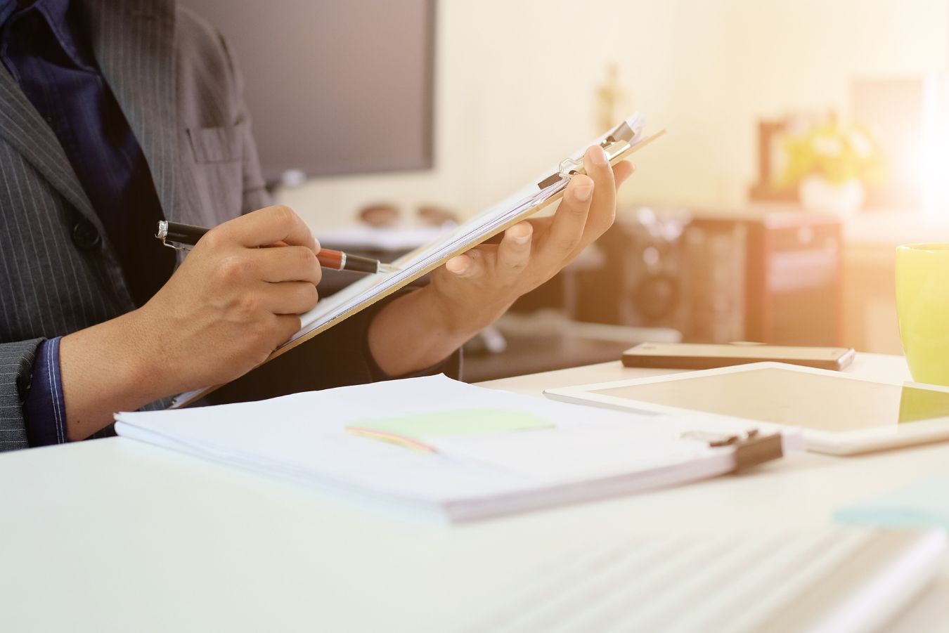 A Quick Guide to FCRA Compliance in Background Checks